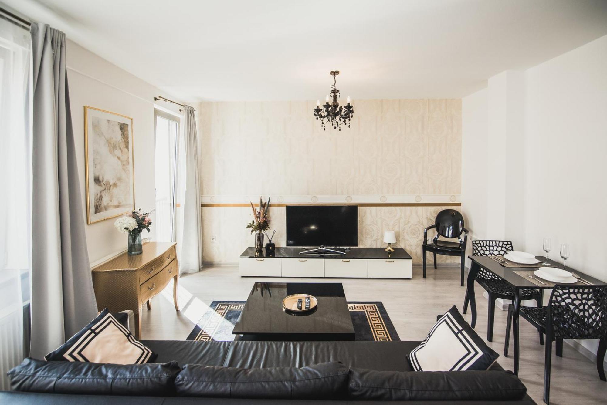 Zara Luxury Apartments The Absolute Center Of Жилина Экстерьер фото